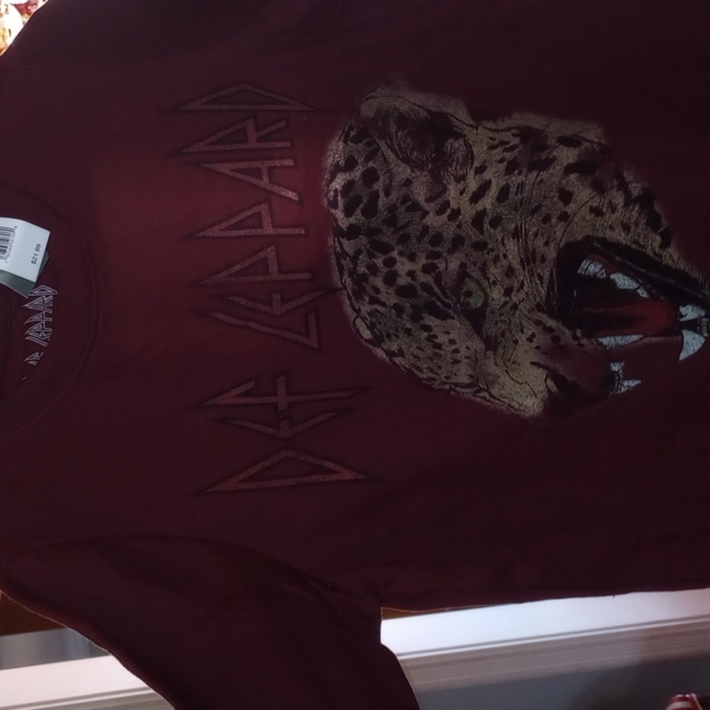Def Leppard Pullover Sweatshirt